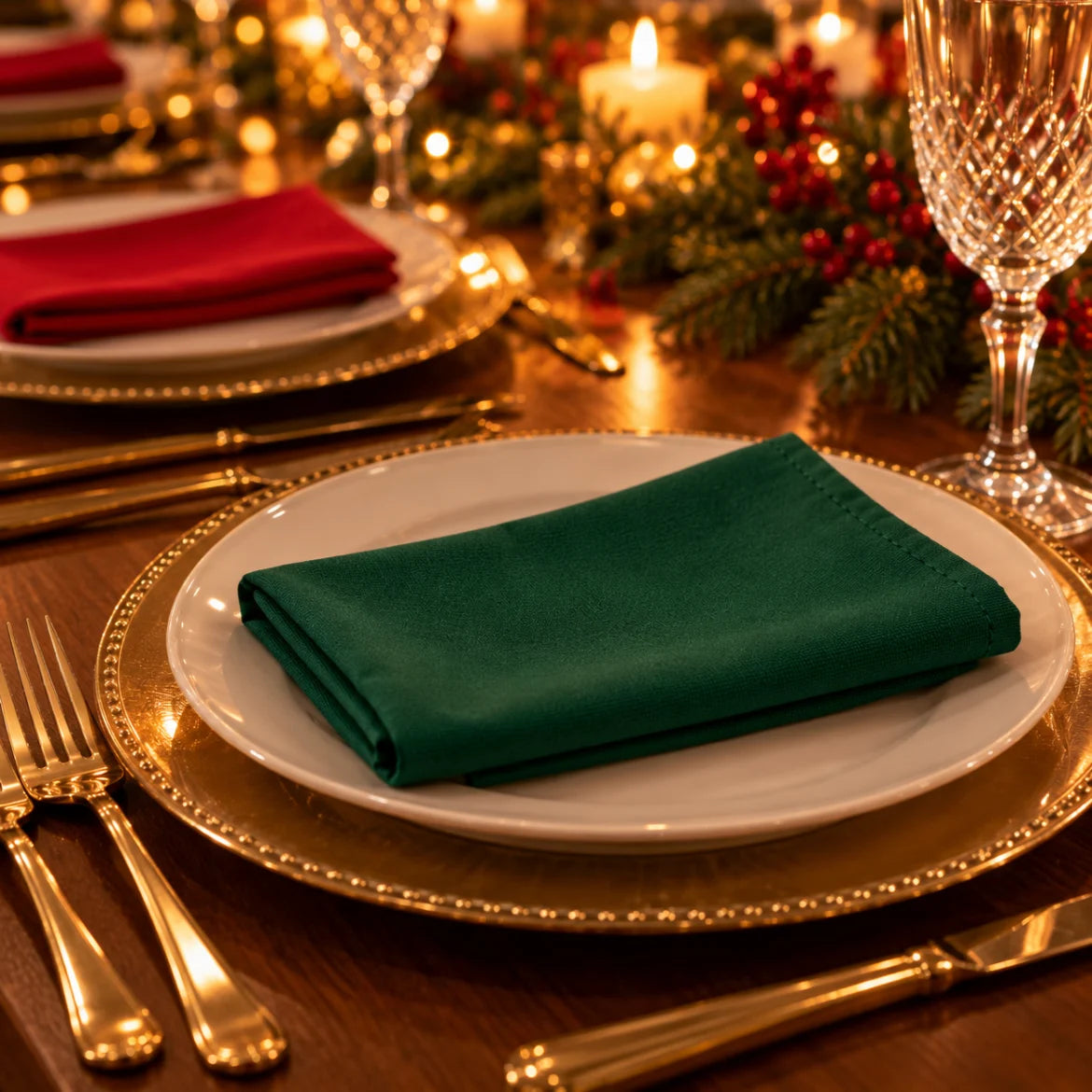 Mesa de Natal posta com os guardanapos de tecido Arabba nos pratos
