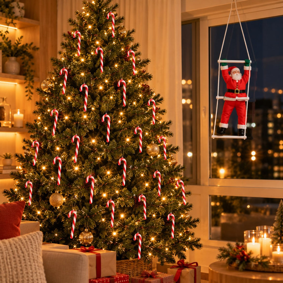 Kit de Natal Pinzolo: árvore com 20 bengalas de doce e o Papai Noel de pelúcia de 36 cm subindo a escada de corda